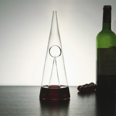 Crystal Clear Wine or Whiskey Decanter - Pyramid Shape Aerator (22oz or 25oz) - Elegant Glass Carafe
